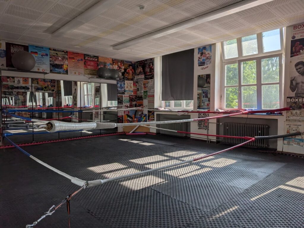 Boxring 1 in der Trainingshalle des Box- und Sportvereins Dinslaken e. V.